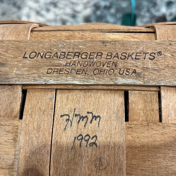 LONGABERGER BASKETS Basket - Picture 13 of 14